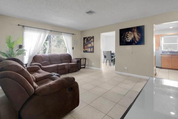 Royal Palm Pointe, 2440 NW 98th Ln, Coral Springs, Florida 33065, image 1