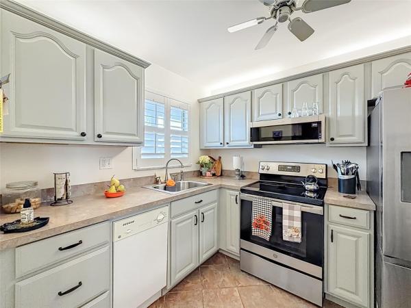 Royal Park Gardens 1, 6570 Royal Palm Blvd #312J, Margate, Florida 33063, image 1