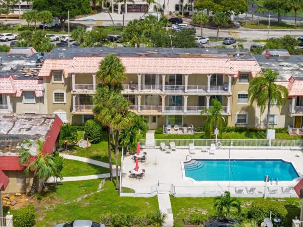 Brookfield Gardens, 495 SE 8th St #242, Deerfield Beach, Florida 33441, image 1