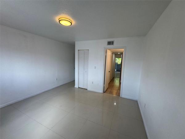 Terrazas Del Sol, 2710 W 76th St #207, Hialeah, Florida 33016, image 1
