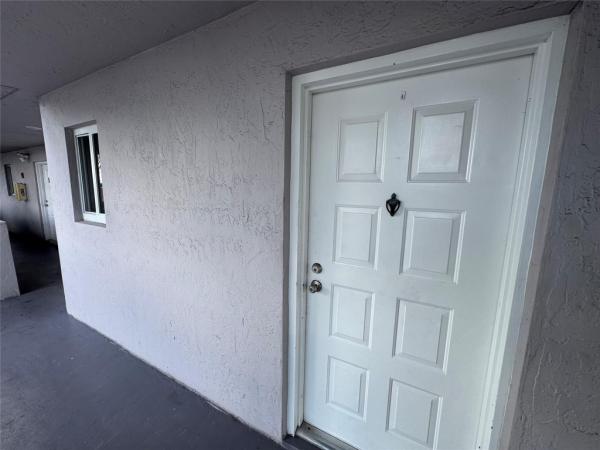 Terrazas Del Sol, 2710 W 76th St #207, Hialeah, Florida 33016, image 2