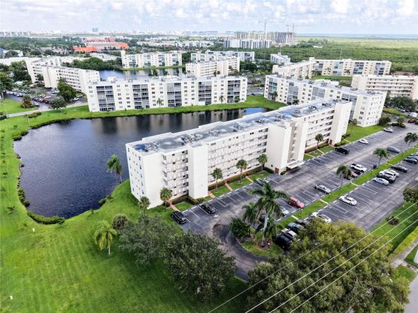 Meadowbrook Lakes View, 301 SE 3rd St #309, Dania Beach, Florida 33004, image 1