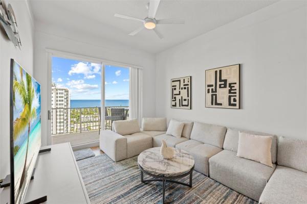 The Tides At Bridgeside Square, 3020 NE 32nd Ave #PH-11, Fort Lauderdale, Florida 33308, image 2