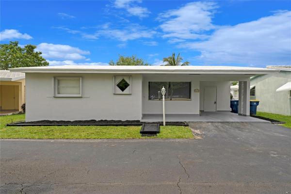 Sheridan Lakes Houses, 3240 Sheridan Ln, Hollywood, Florida 33021, image 1
