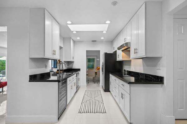 Barcelona Isle, 326 Seven Isles Dr, Fort Lauderdale, Florida 33301, image 2