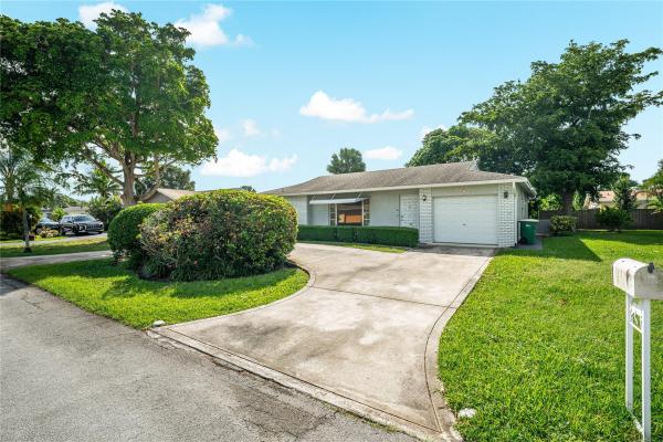 Westwood, 9608 NW 67th St, Tamarac, Florida 33321, image 1