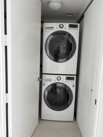 Ten Museum Park Residential, 1040 Biscayne Blvd #1406, Miami, Florida 33132, image 1