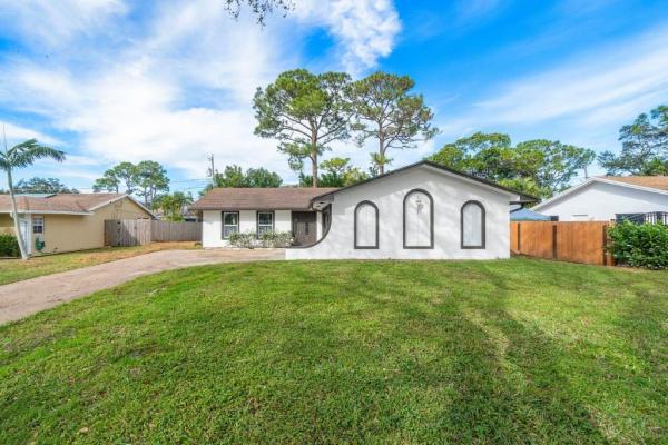 4679 Dolphin Dr, Lake Worth, Florida 33463, image 1