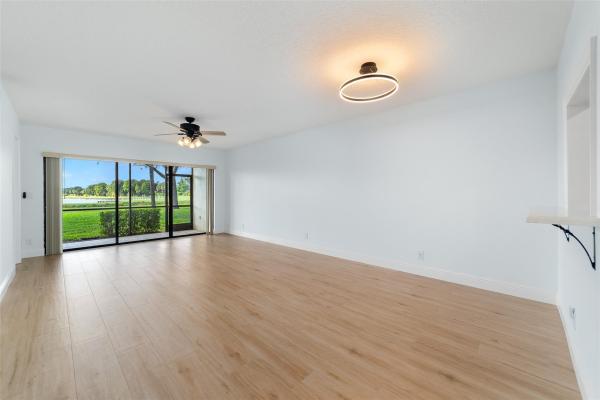 Delray Oaks West, 2900 SW 22nd Cir #221E, Delray Beach, Florida 33445, image 3