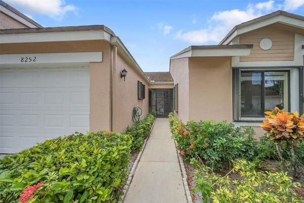 8252 Springlake Dr #8252, Boca Raton, Florida 33496, image 1