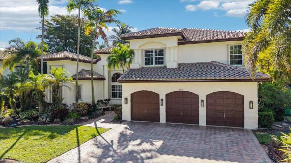 Long Lake Estates, 10372 N Lake Vista Cir, Davie, Florida 33328, image 1