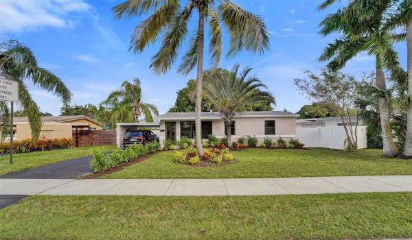 Sunset Manors, 37 NE 26th St, Wilton Manors, Florida 33305, image 1