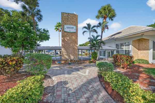 Leisureville, 2550 E Golf Blvd, Pompano Beach, Florida 33064, image 1