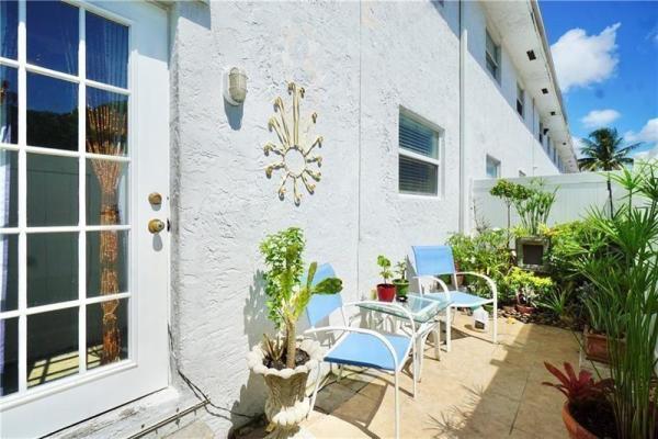 Wisteria Court, 1470 N Dixie Hwy #11, Fort Lauderdale, Florida 33304, image 1