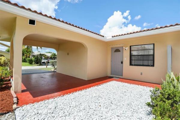 Pine Glen, 8291 NW 39th St, Coral Springs, Florida 33065, image 1