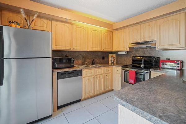 Camelot Gardens, 2522 Camelot Ct, Cooper City, Florida 33026, image 3
