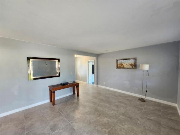 Lauderdale Manors, 942 NW 12th St, Fort Lauderdale, Florida 33311, image 1
