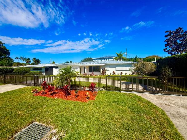 Cypress Point, 2685 SE 5th St, Pompano Beach, Florida 33062, image 1