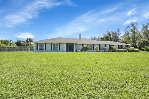 8606 Arrowhead Dr, Lake Worth, Florida 33467, image 1