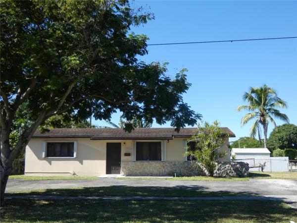 17920 NW 82nd Ave, Hialeah, Florida 33015, image 1