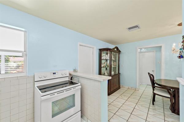 Ridgeland Park, 946 Alamanda Rd, West Palm Beach, Florida 33405, image 1