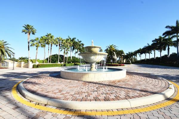 Bellaggio, 9309 Vercelli St, Lake Worth, Florida 33467, image 2