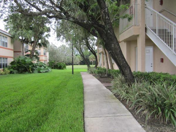 Coral Key, 3310 Pinewalk Dr N #1812, Margate, Florida 33063, image 1
