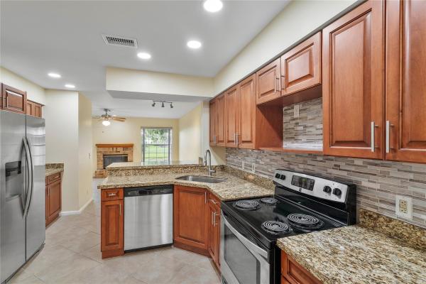 10856 Cypress Glen Dr #10856, Coral Springs, Florida 33071, image 1