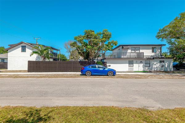 Hollywood Park, 2447 Roosevelt St, Hollywood, Florida 33020, image 1