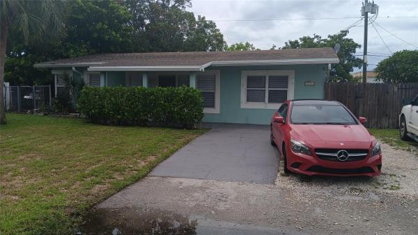 Cresthaven, 2721 NE 7th Ter, Pompano Beach, Florida 33064, image 1
