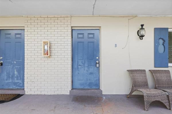 Pineapple Grove Of North Palm Beach, 817 Lighthouse Dr #A, North Palm Beach, Florida 33408, image 1