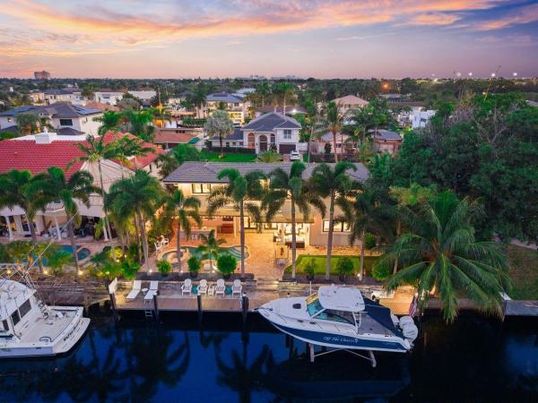 Coral Key Villas, 2341 NE 48th Ct, Lighthouse Point, Florida 33064, image 1