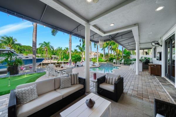Coral Key Villas, 2341 NE 48th Ct, Lighthouse Point, Florida 33064, image 1