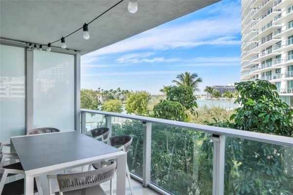 Peloro, 6620 Indian Creek Dr #315, Miami Beach, Florida 33141, image 2