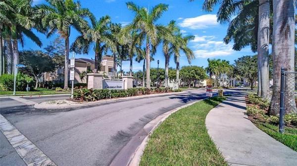Caribbean Isles Villas, 2589 NE 4th St #204, Homestead, Florida 33033, image 2