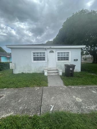 Tamarind Park, 1108 State St, West Palm Beach, Florida 33407, image 1