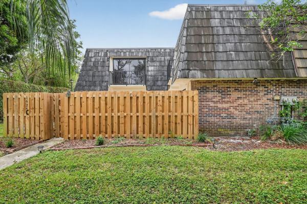 Forest Lakes Townhomes, 1624 Forest Lakes Cir #C, West Palm Beach, Florida 33406, image 1