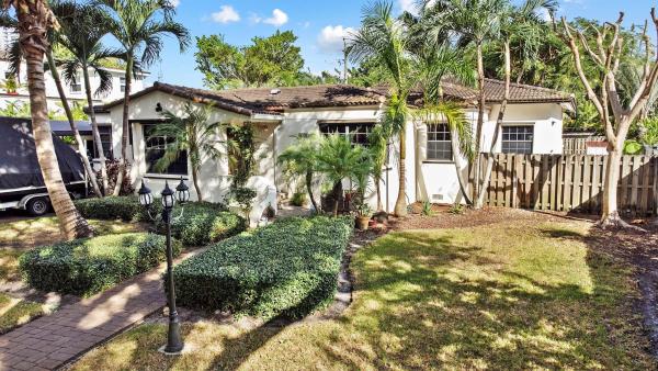 Hollywood Lakes, 1551 Monroe St, Hollywood, Florida 33020, image 1