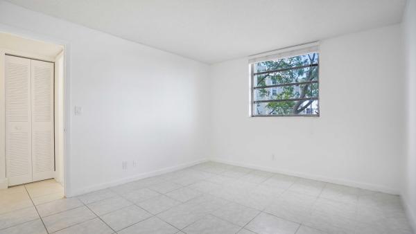 Meadowbrook Lakes View, 401 SE 3rd St #308, Dania Beach, Florida 33004, image 1