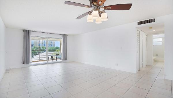 Meadowbrook Lakes View, 401 SE 3rd St #308, Dania Beach, Florida 33004, image 2