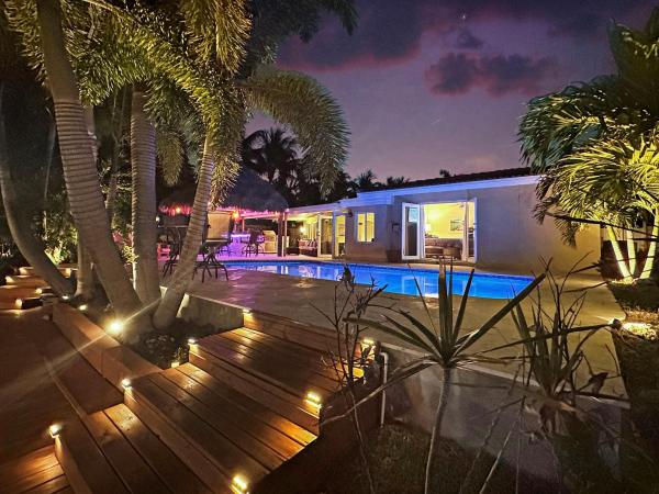 Garden Isles, 280 SE 3rd Ave, Pompano Beach, Florida 33060, image 1