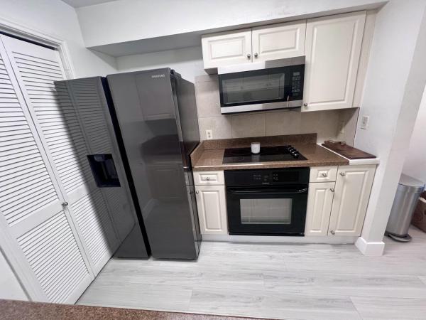 Sailboat Pointe, 2400 NW 33rd St #1108, Oakland Park, Florida 33309, image 1