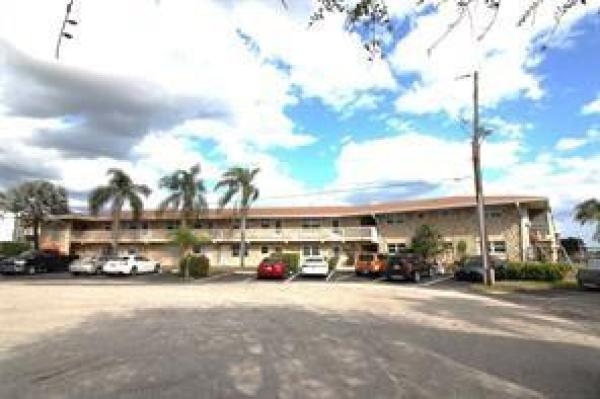 Lakeshore Lodge, 298 SE 6th Ave #9, Pompano Beach, Florida 33060, image 1