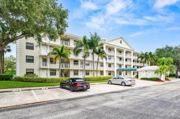 Whitehall At Camino Real, 6109 Balboa Cir #304, Boca Raton, Florida 33433, image 1