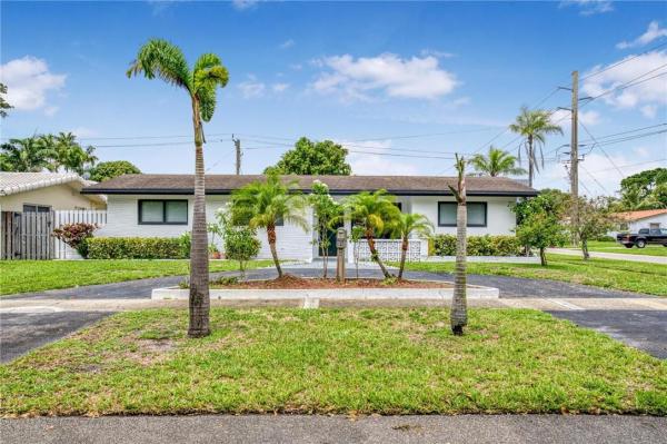 Hollywood Hills, 2224 N 35th Ave, Hollywood, Florida 33021, image 1