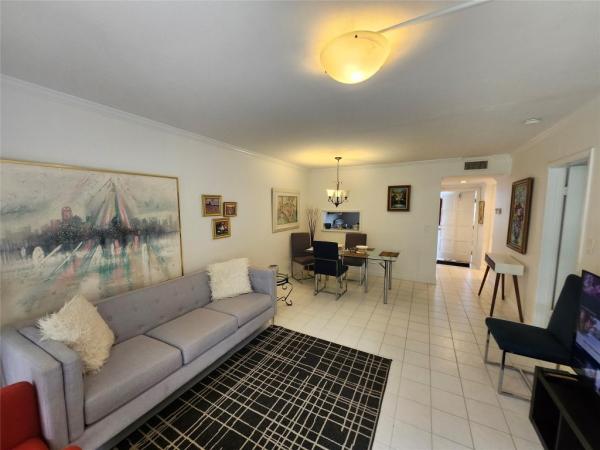 Hillcrest, 1201 Hillcrest Ct #105, Hollywood, Florida 33021, image 3