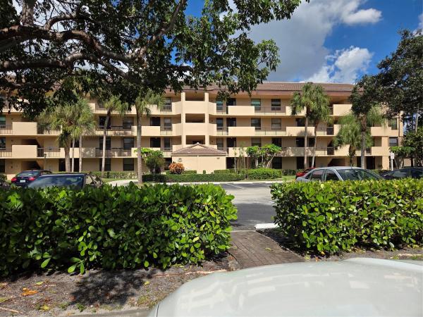 2660 Carambola Cir N #302, Coconut Creek, Florida 33066, image 1