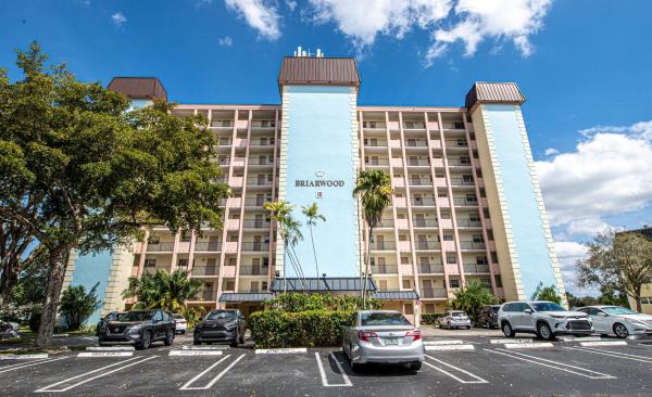 Briarwood Club, 3575 Broken Woods Dr #303, Coral Springs, Florida 33065, image 1