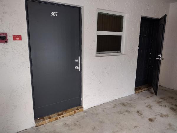 The Lakes Of Inverrary, 3360 Spanish Moss Ter #307, Lauderhill, Florida 33319, image 2