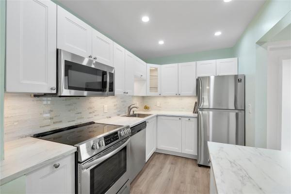 Lighthouse Point Gardens North, 1951 NE 39th St #156, Lighthouse Point, Florida 33064, image 1